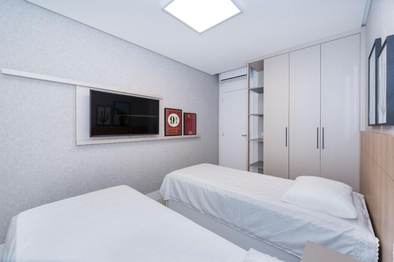 Adra 103 - Apartamento No Centro De Bombinhas - Rooftop Com Piscina E Academia - A Poucos Metros Da Praia - Εξωτερικό φωτογραφία